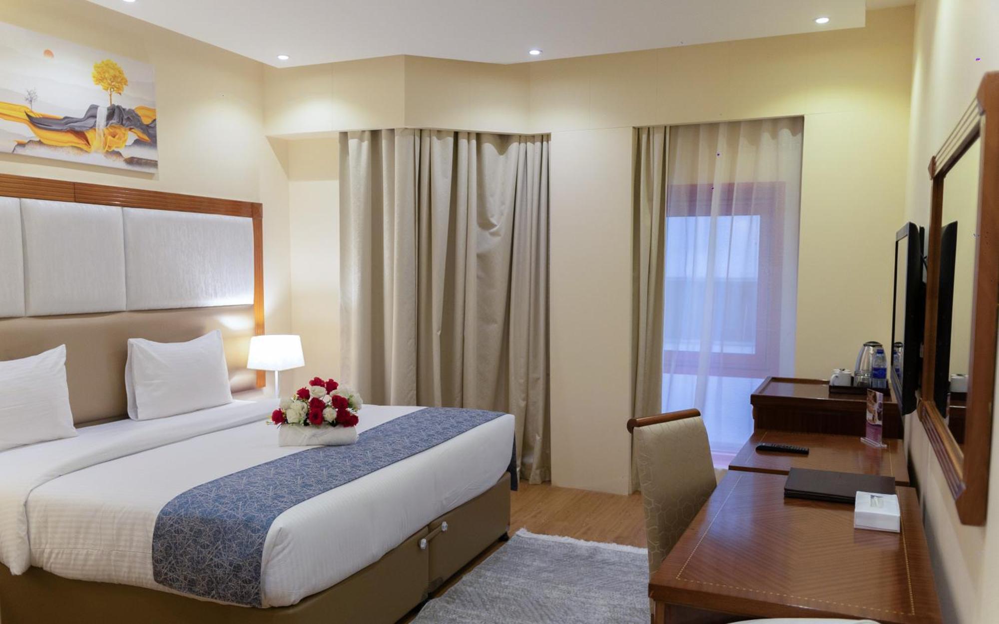 Vendome Plaza Hotel Dubai Exterior foto